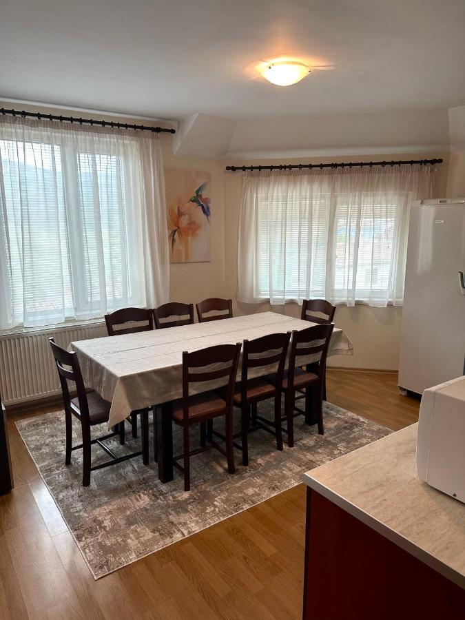 Apartment Veda 2 เวลีคอเทอร์โนโว ภายนอก รูปภาพ